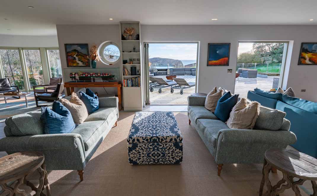 Lulworth Cove House 10-Bedroom House, West Lulworth, Dorset - * Indoor ...