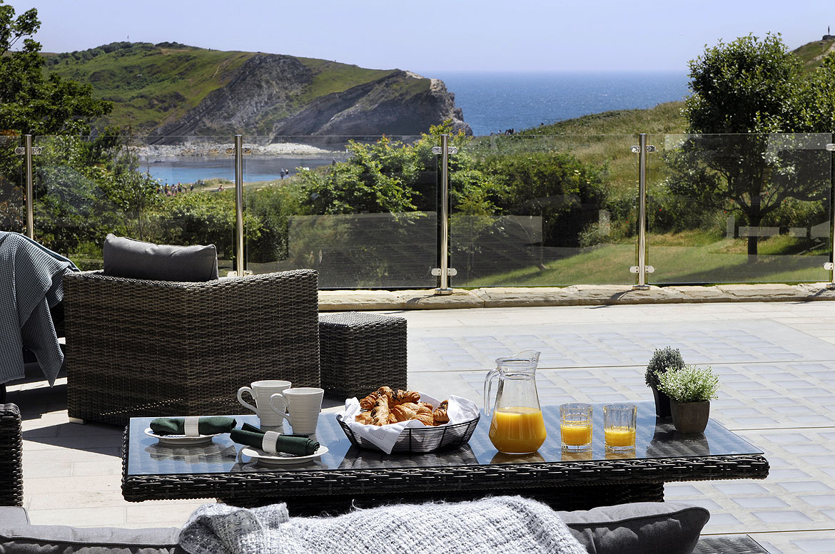 Lulworth Cove House - Overview | The Wow House Company